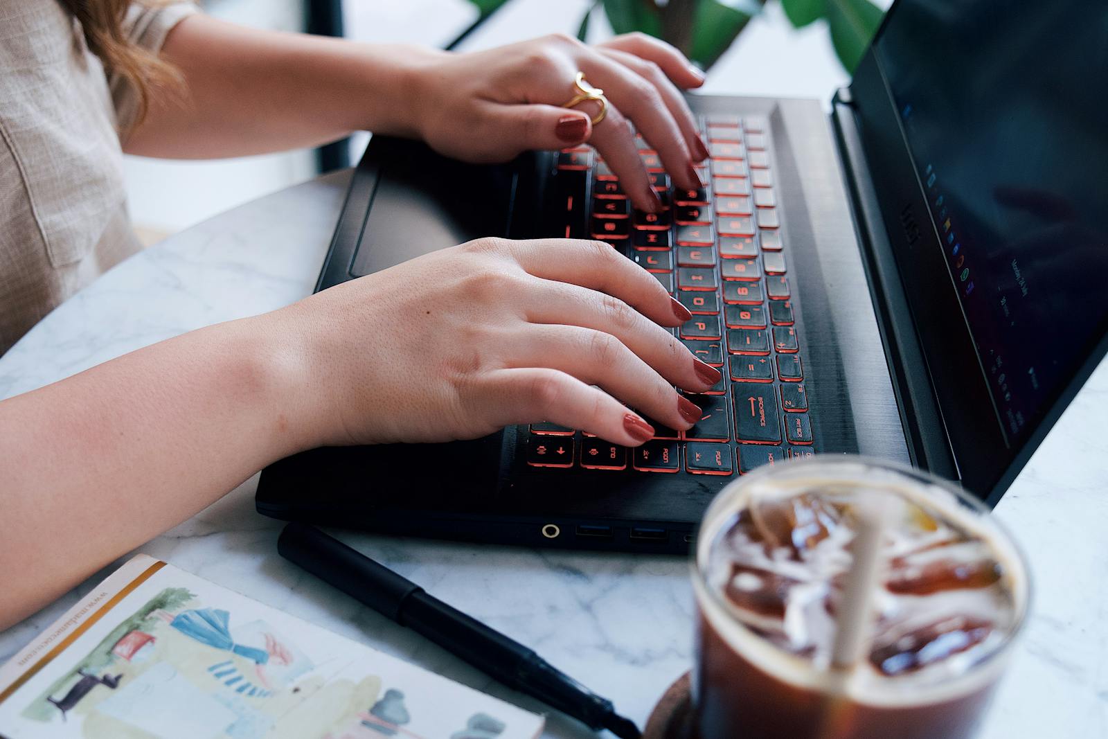Writing a Book to Get Freelance Clients: The 90-Day Book Sprint Method