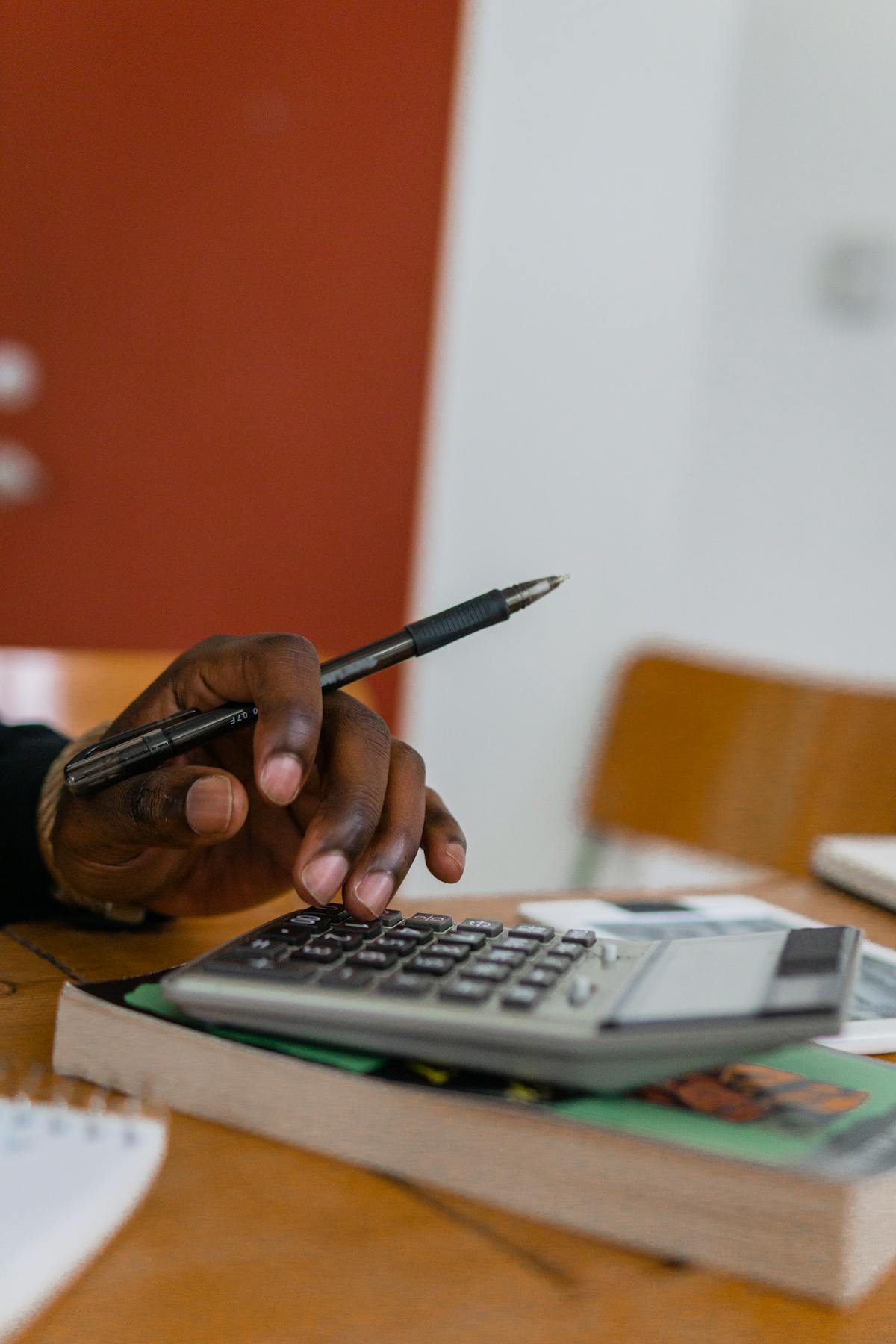 The 'Pay-by Date' Trick: Why 'Due Upon Receipt' Gets Paid Slower Than 'Pay by [Specific Date]'
