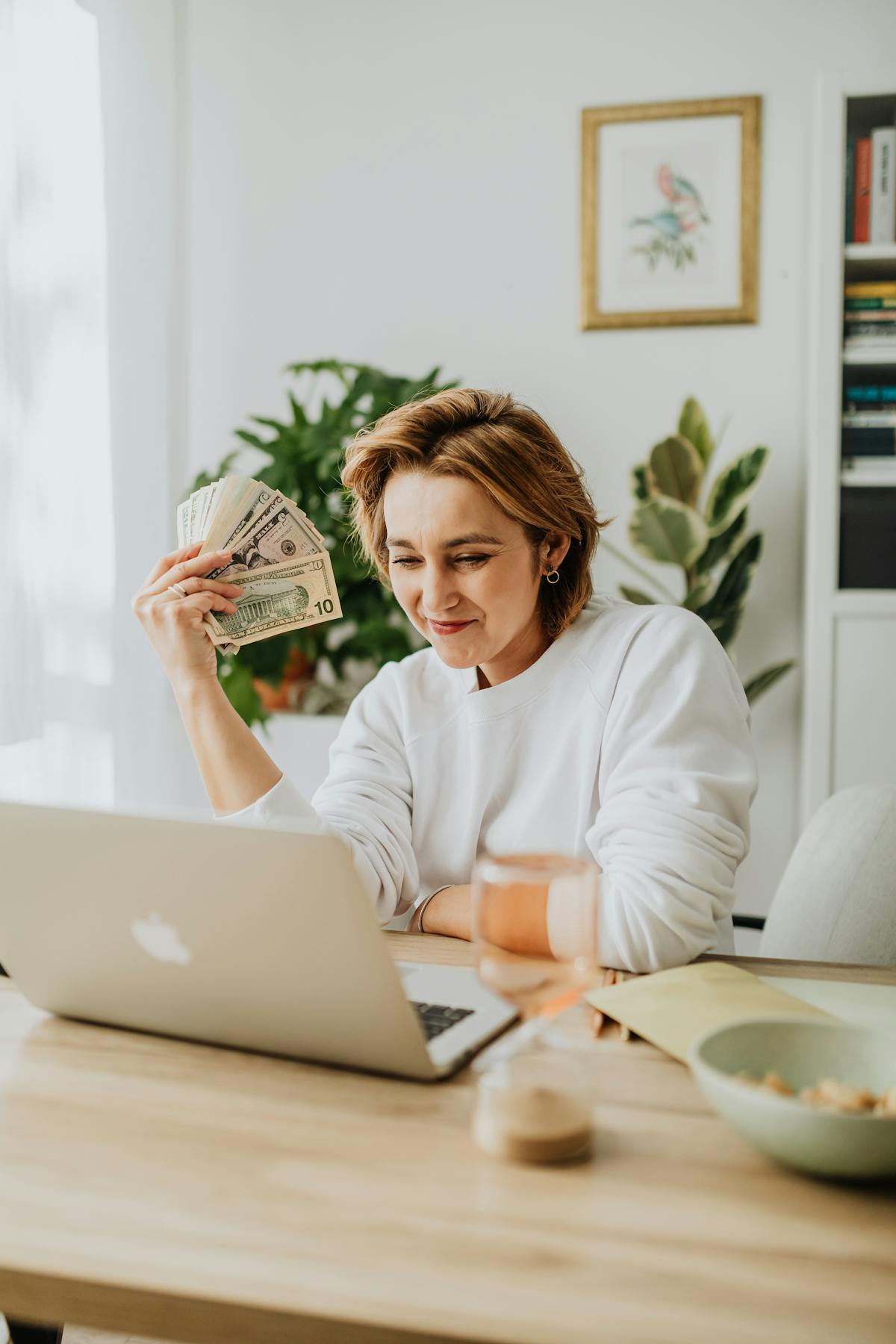 Freelancer finances money