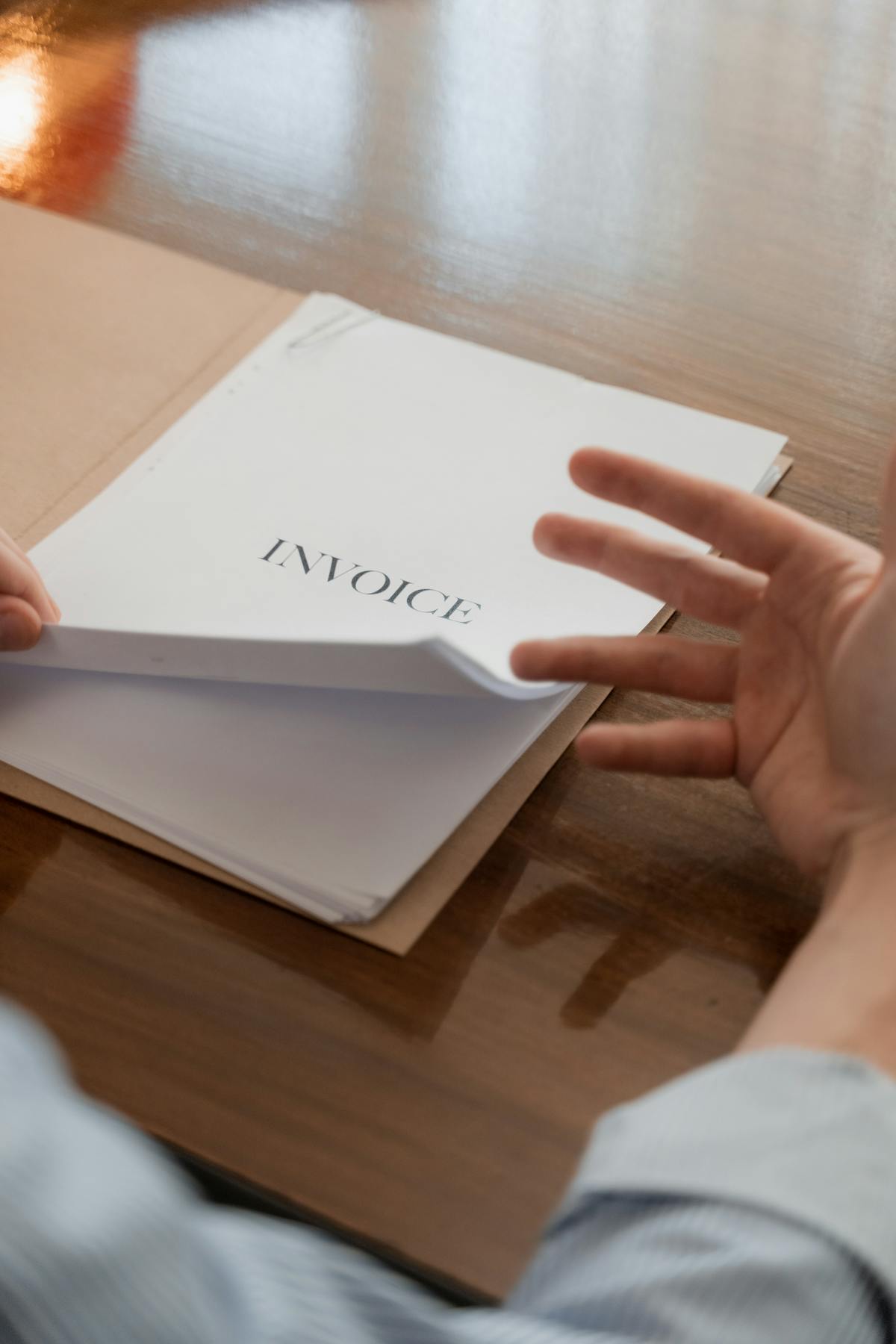Building Your Ideal Account Profile in 60 Minutes: A Worksheet for Niche Service Providers