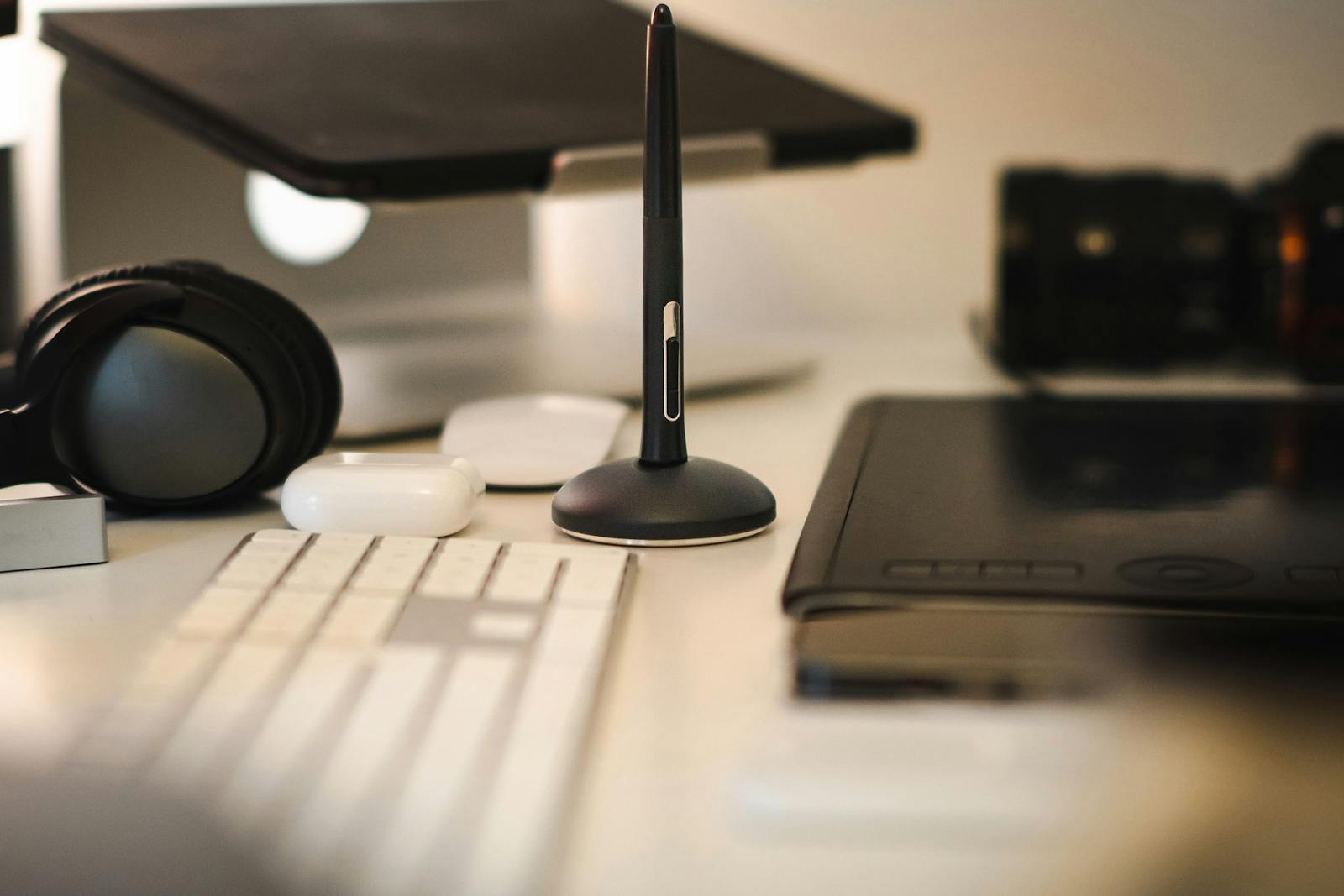 Cadence Design 101: The 5 Variables That Make or Break Your Outbound Sequence
