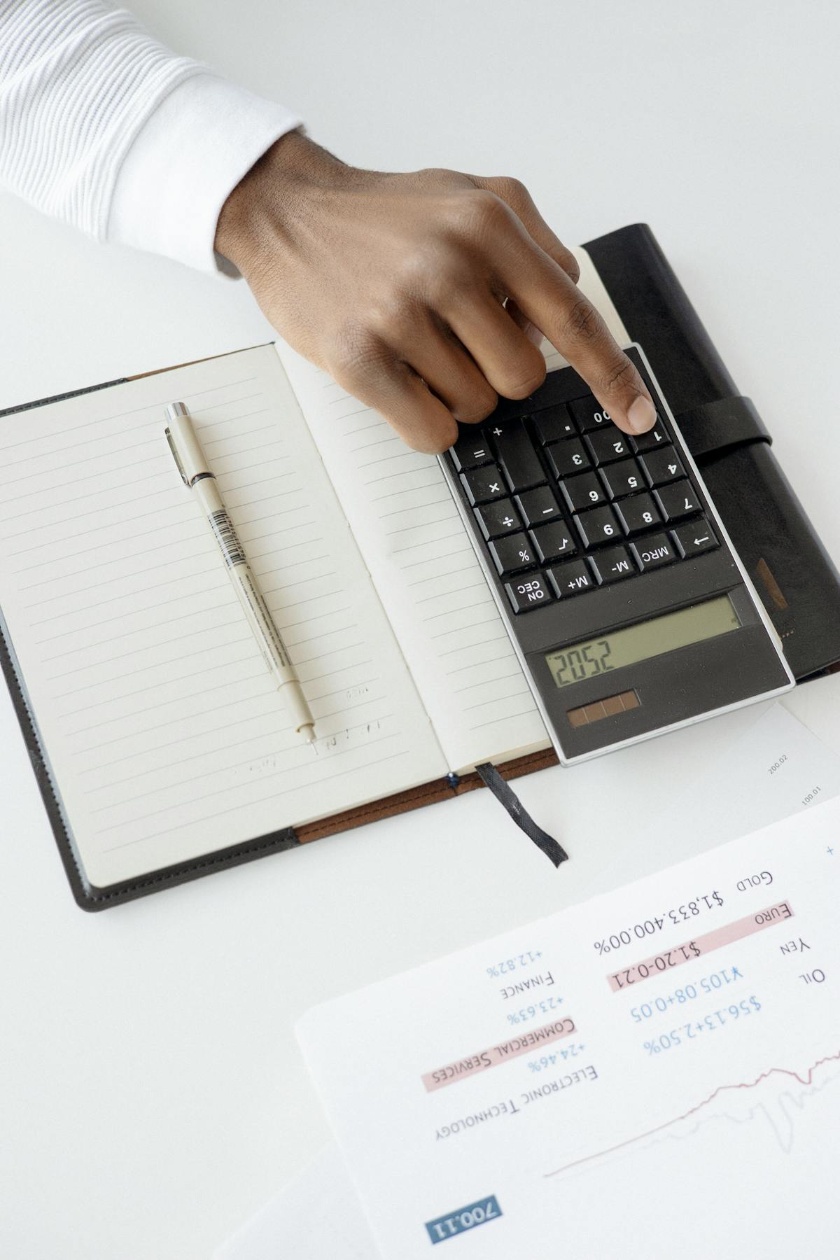 Follow-Up Email for Unpaid Invoice: Real Examples