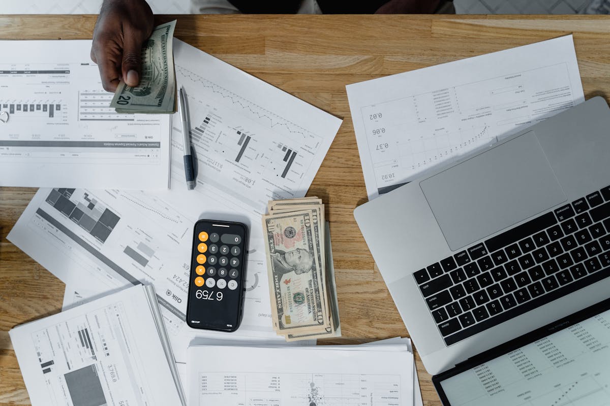How to Write an Invoice as a Contractor
