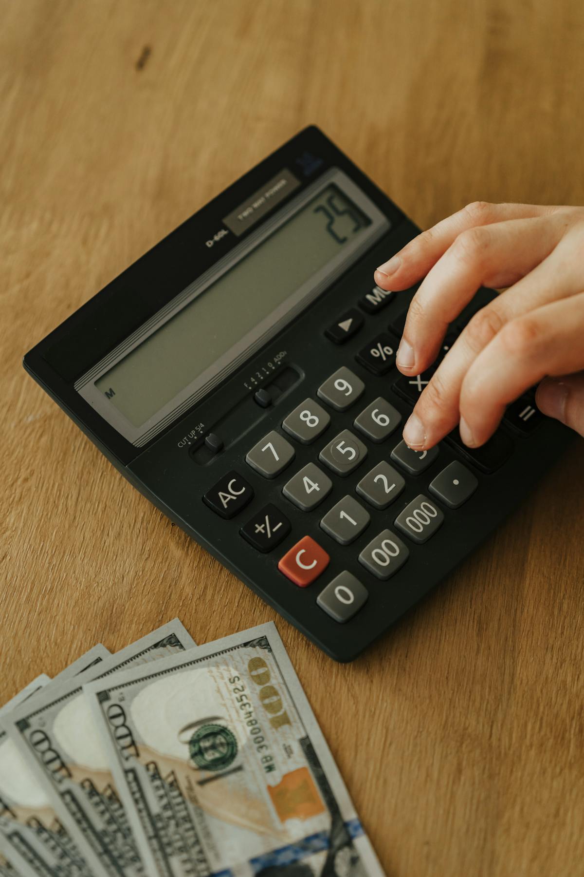 How to Follow Up on Unpaid Invoice: Reddit Freelancer Strategies