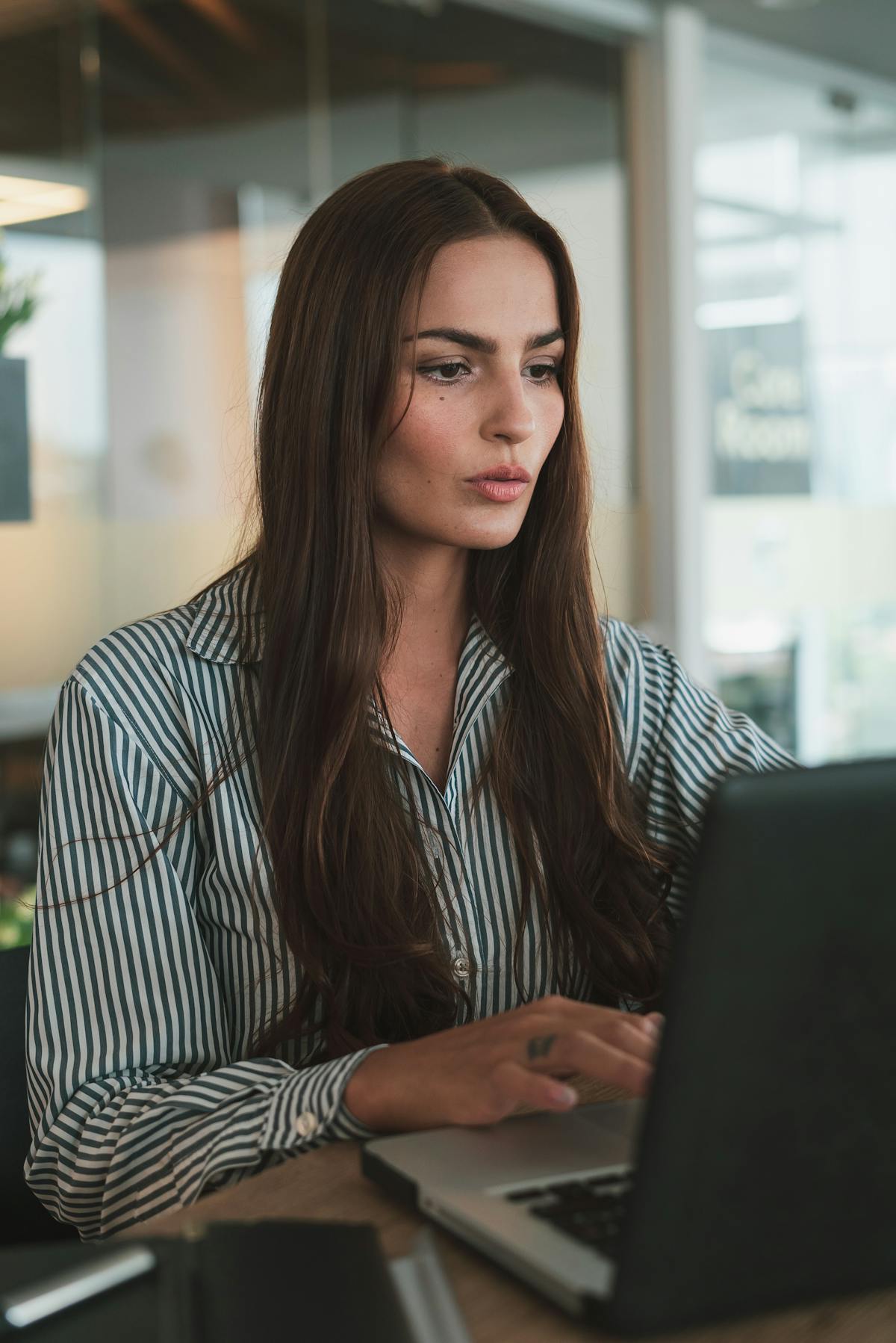 7 Burnout Signals for Freelancers (and the Intervention Each Requires)