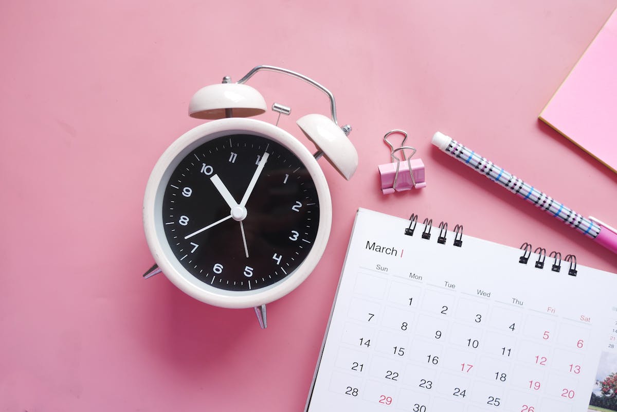 The 4 Stages of Project Management for Freelancers