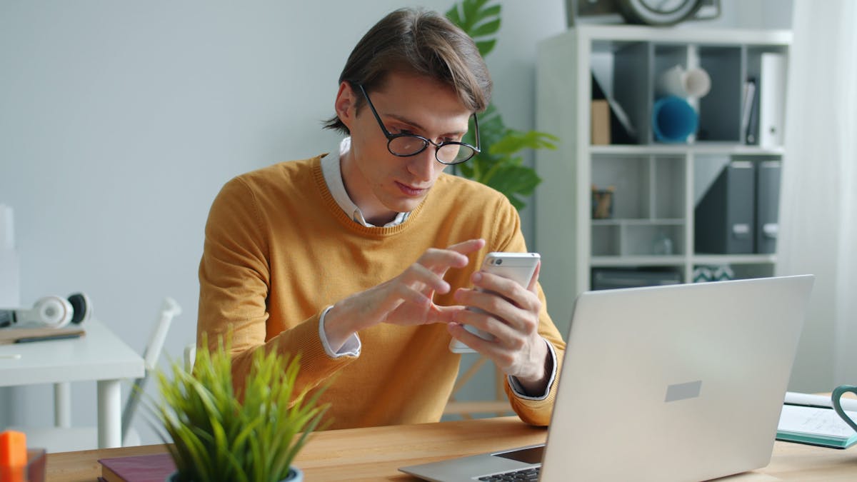 Sales Rep Follow-Up Email Examples That Close