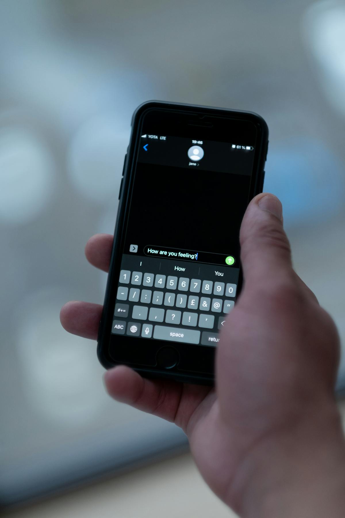 The "Three-Sentence Voicemail" Formula That Outperforms Every Long Pitch