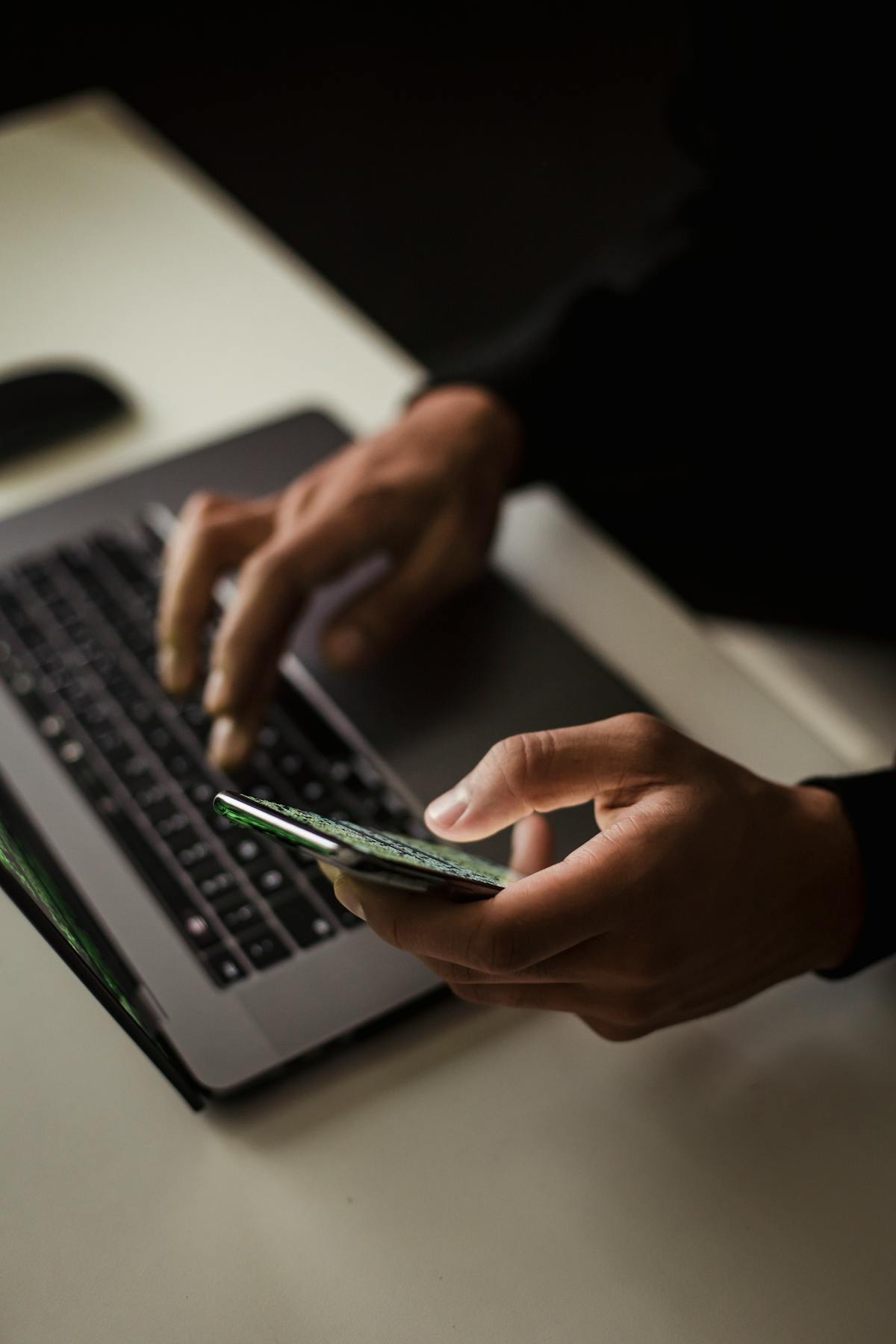 The "Voicemail Joke" Trick: A 6-Second Test for Buyer Personality