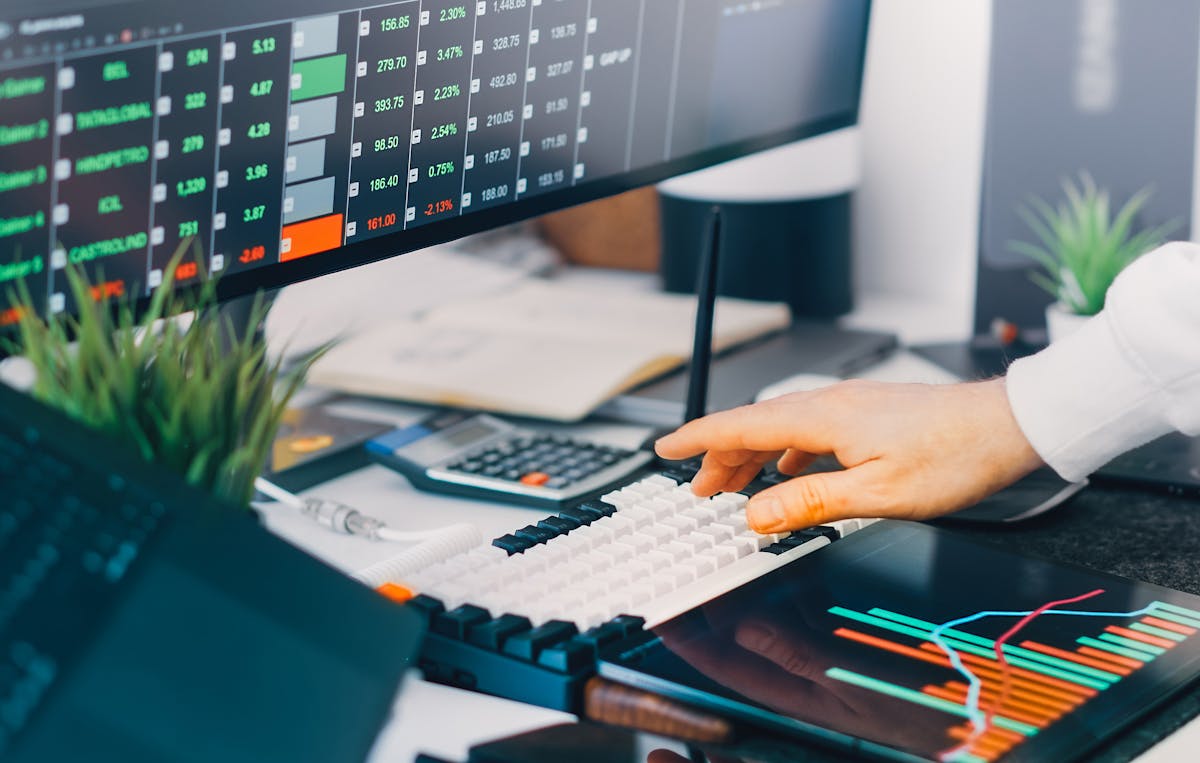 Lifetime Value for Service Businesses: The Simple Calculation That Changes Everything