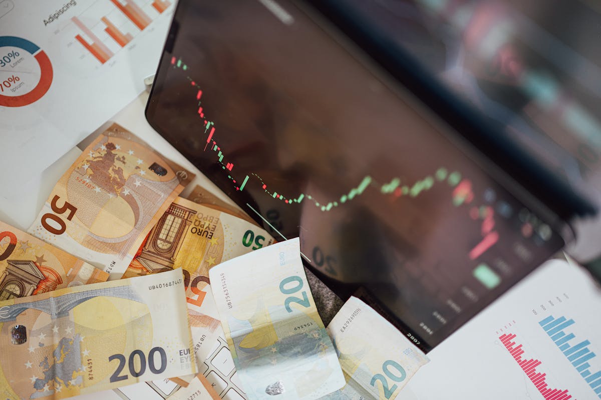 How to Offer Installments Without Becoming the Client's Bank