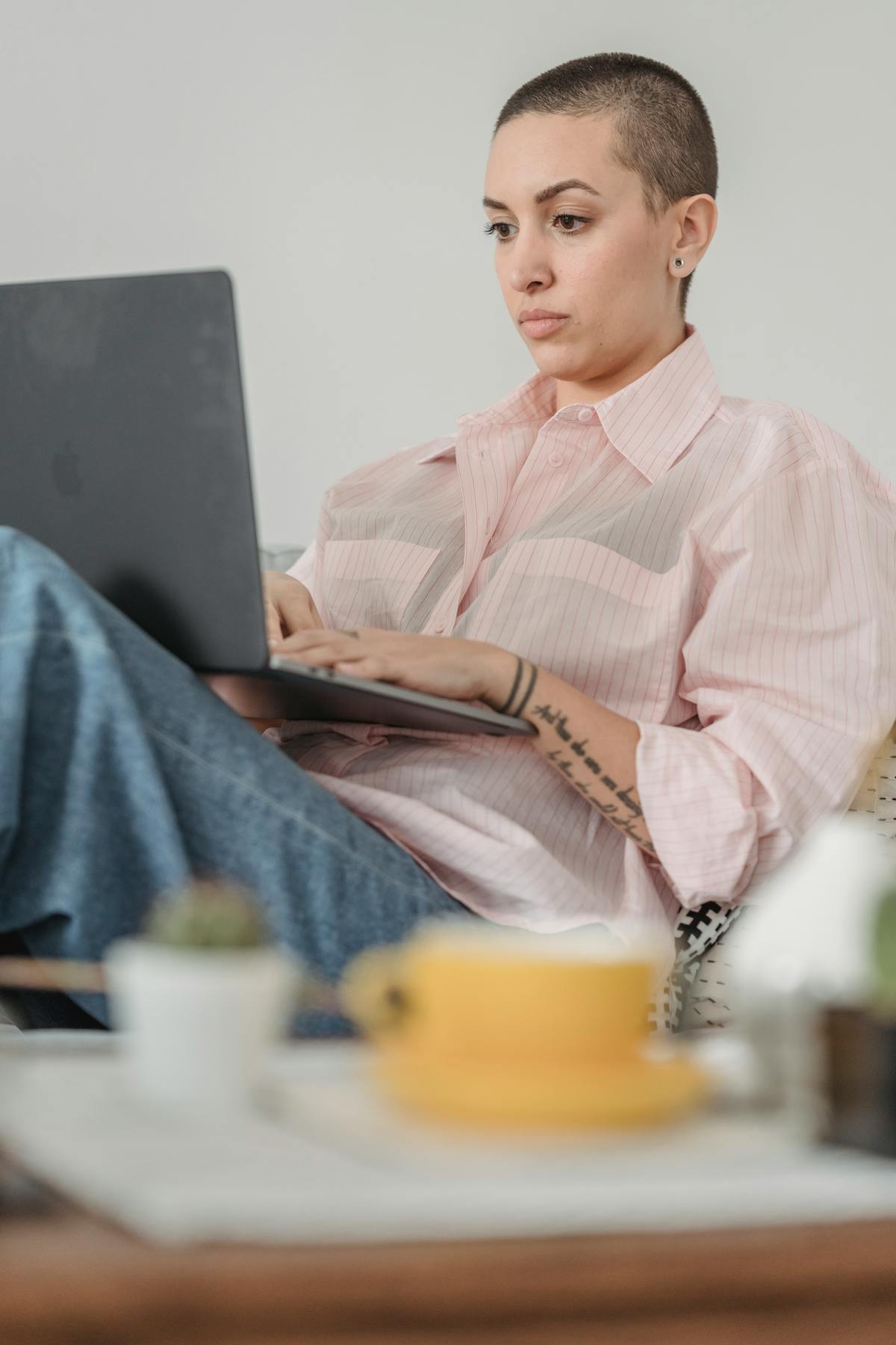 Know When a Client Views Your Proposal: Reddit Advice That Works