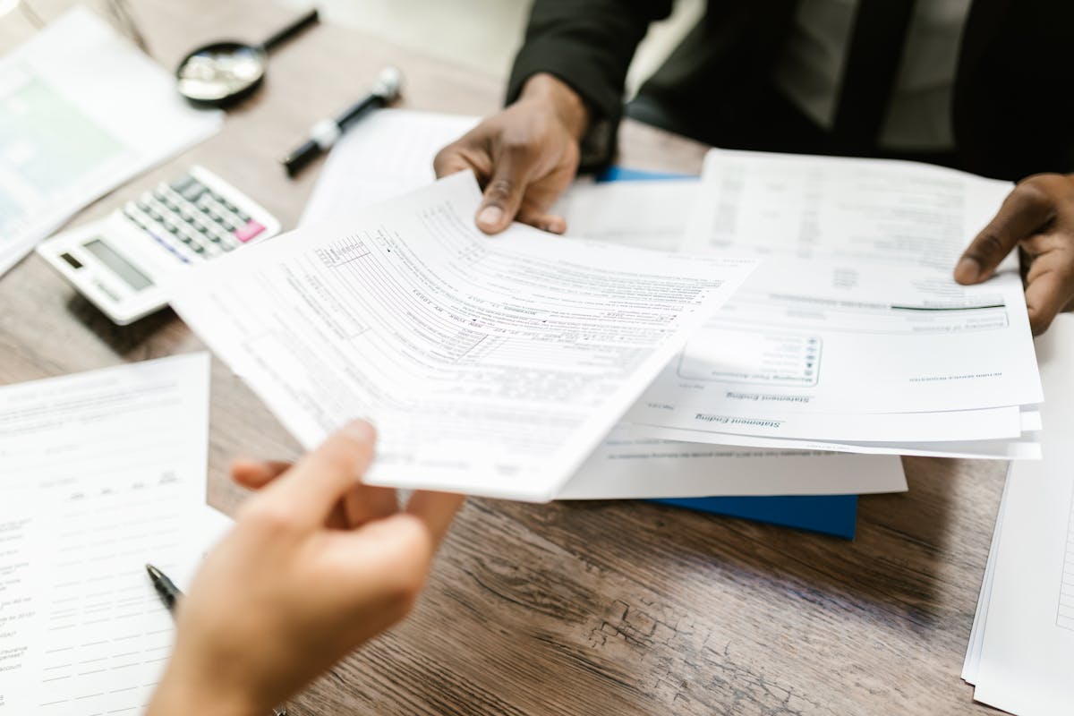 Getting a Proposal Signed: E-Signature vs 'Just Reply Yes'
