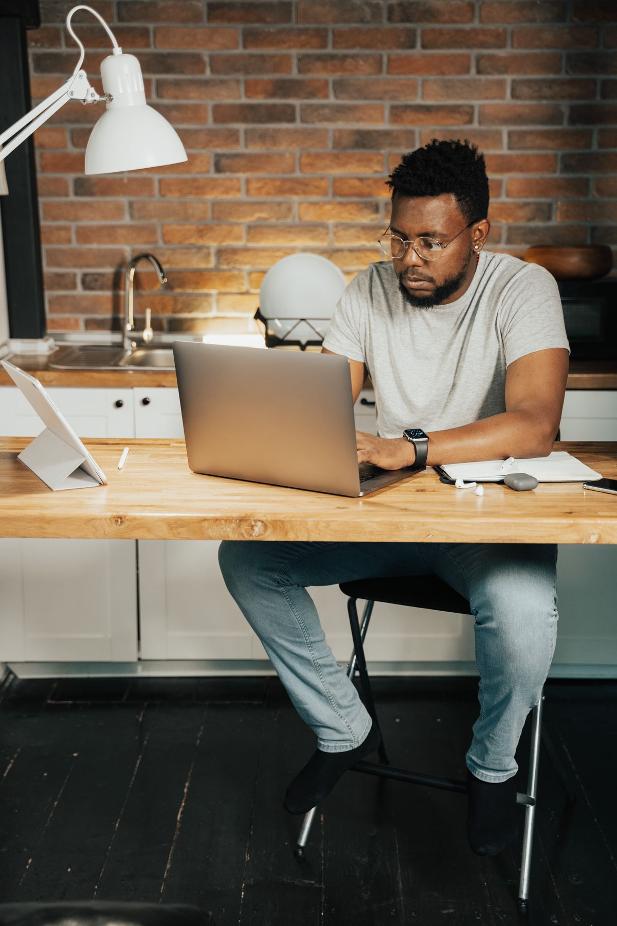 Referral Strategy for Freelancers: How to Get More Word-of-Mouth