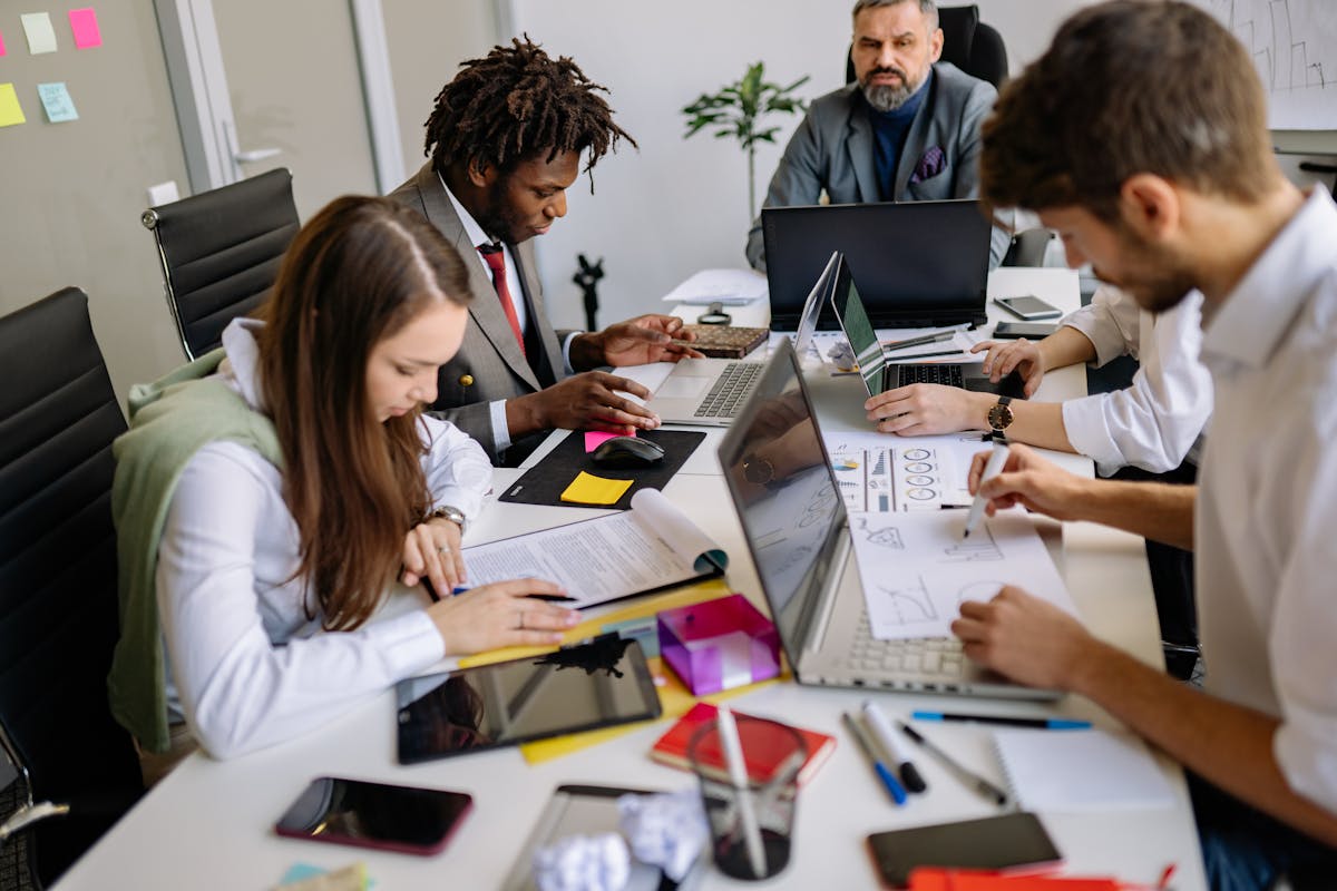 How to End a Contractor Relationship Without Burning Bridges or Creating Legal Problems