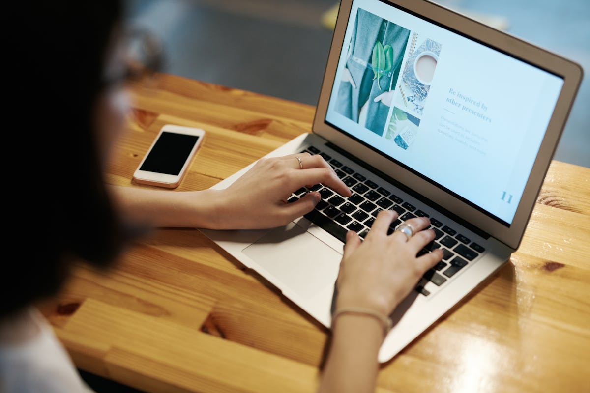 The Strategic Pause: Why the Best Freelancers Stop Working for Two Weeks