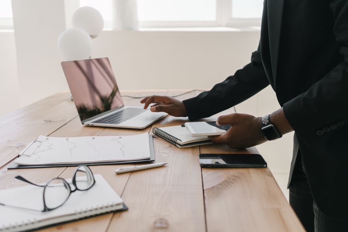 Project Tracking Software for Small Business: What Freelancers Actually Use