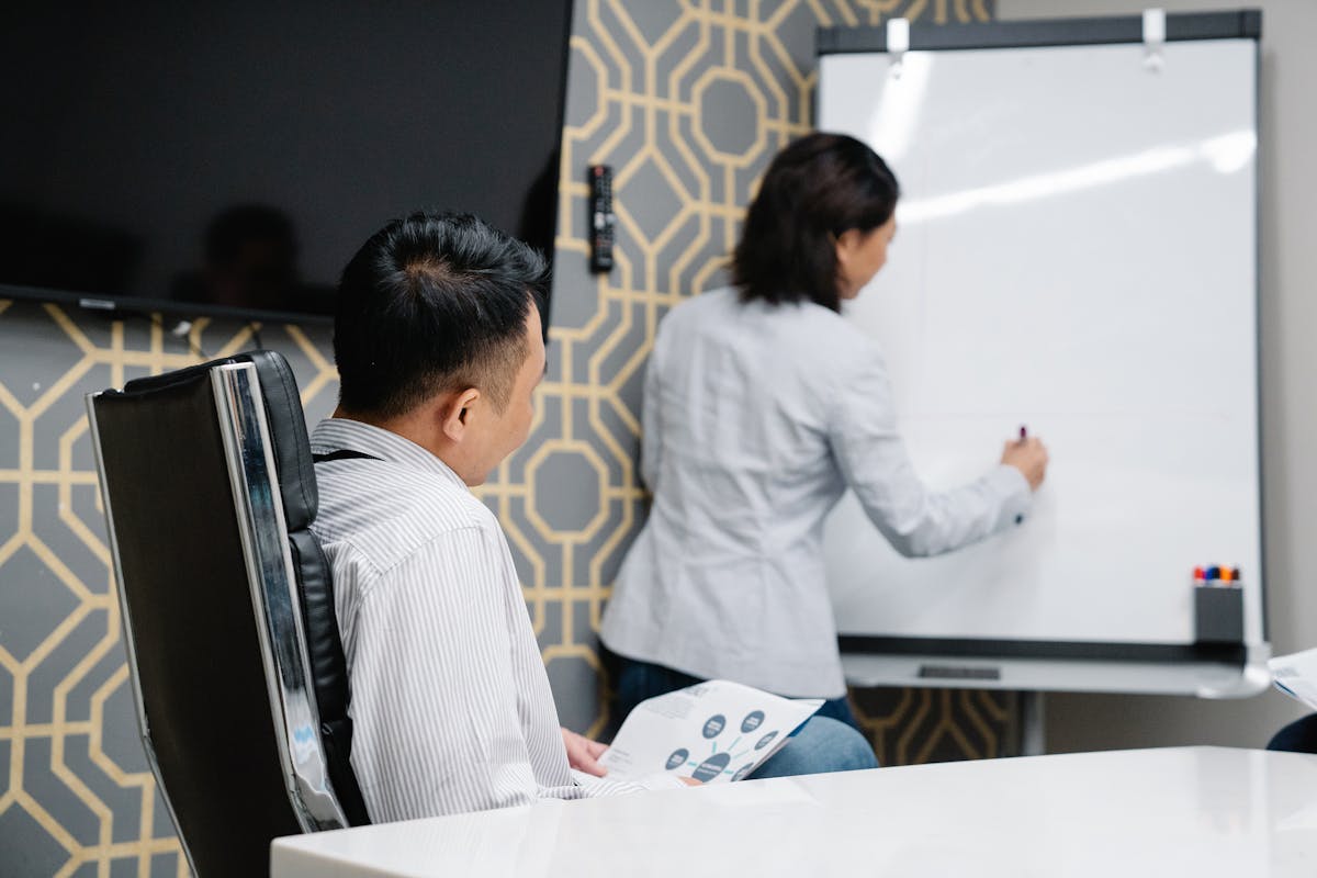 15 Productized Service Examples That Freelancers Are Selling in 2026