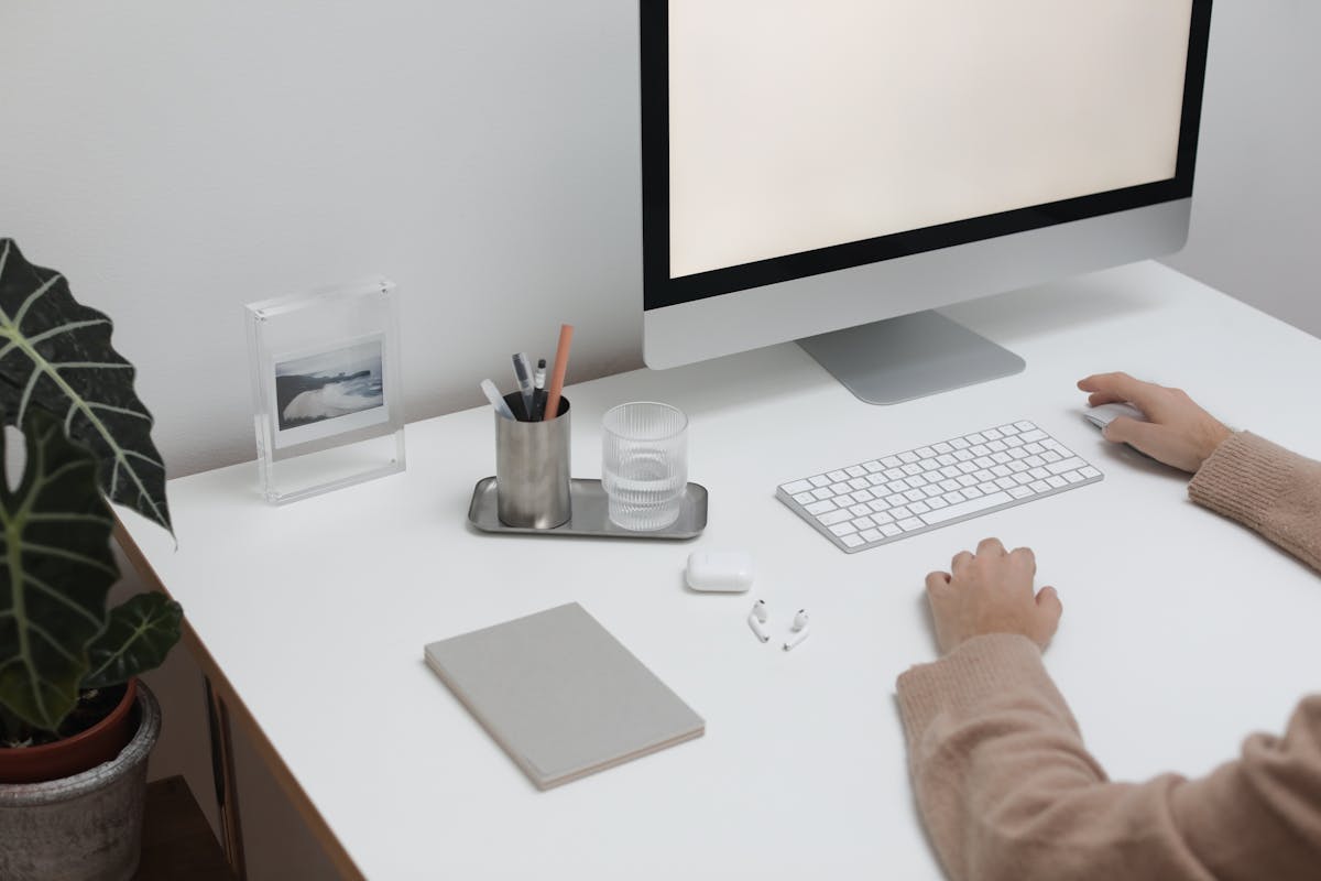 Document outline on computer screen