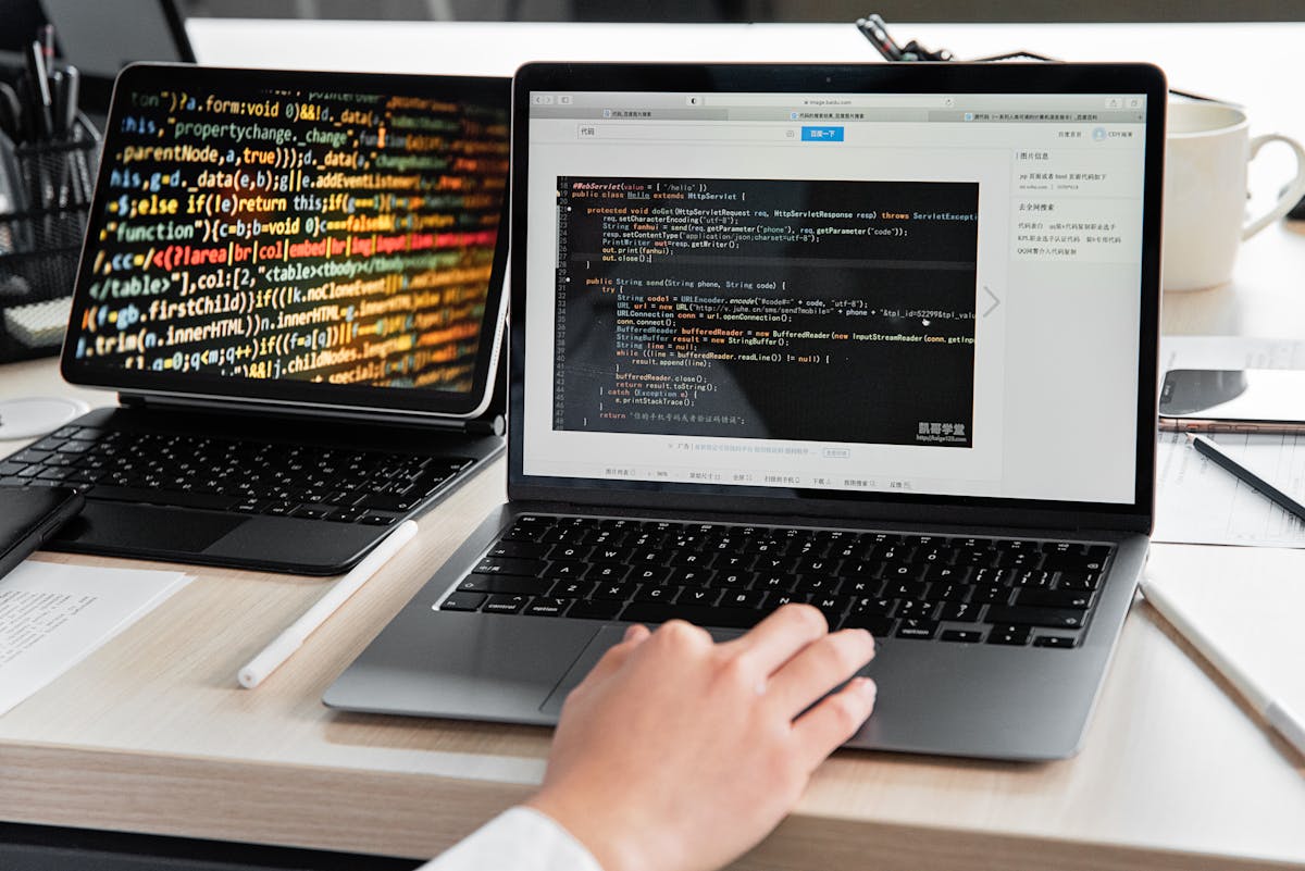 HoneyBook vs. Dubsado: A Real Comparison for Creative Freelancers (2026)