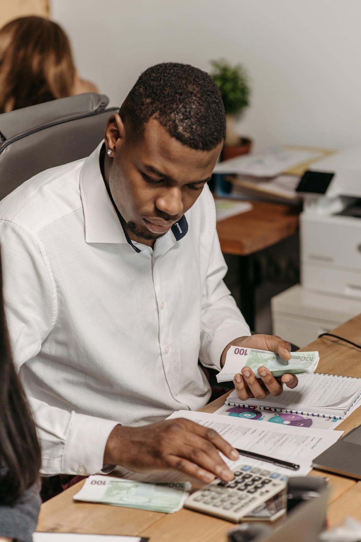 What Does 2/10 Net 30 Mean? The Early Payment Discount